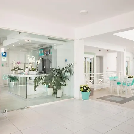Kristall Hotel apartamentowy Stalós
